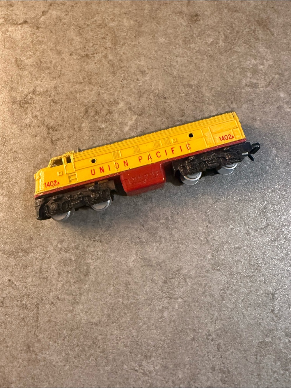 Lone Star England Toy Mini Train Union Pacific 1402A Shell Cars